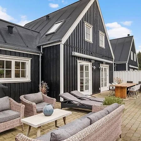 Between And Forest Blokhus